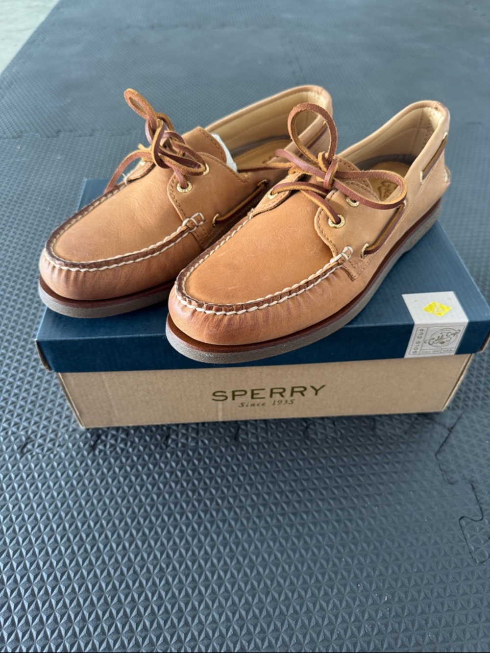 Sperry Men’s Tan Leather 2-Eye Gold Sahara Boat Shoes BRAND NEW!